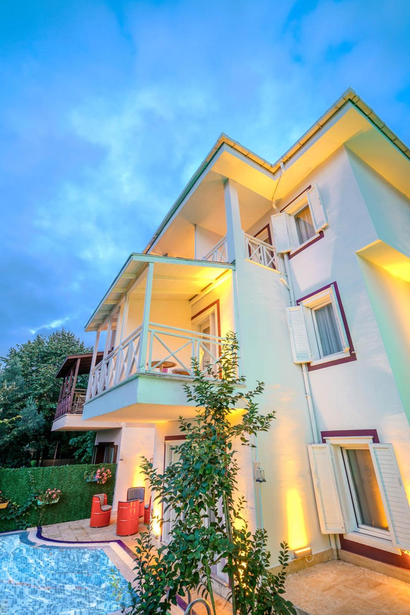 Robin Hood Hotel Istanbul Exterior photo